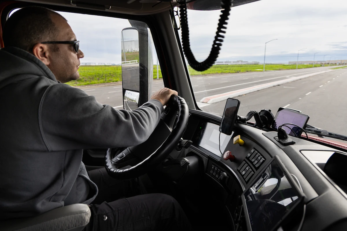 外国人ドライバーを採用するまでの具体的な流れ